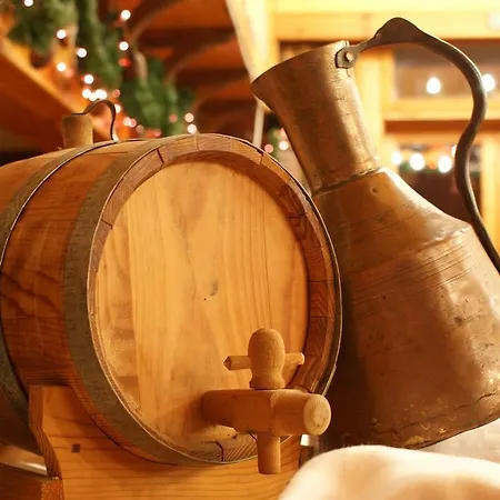 Margaret's Island Отель 3*